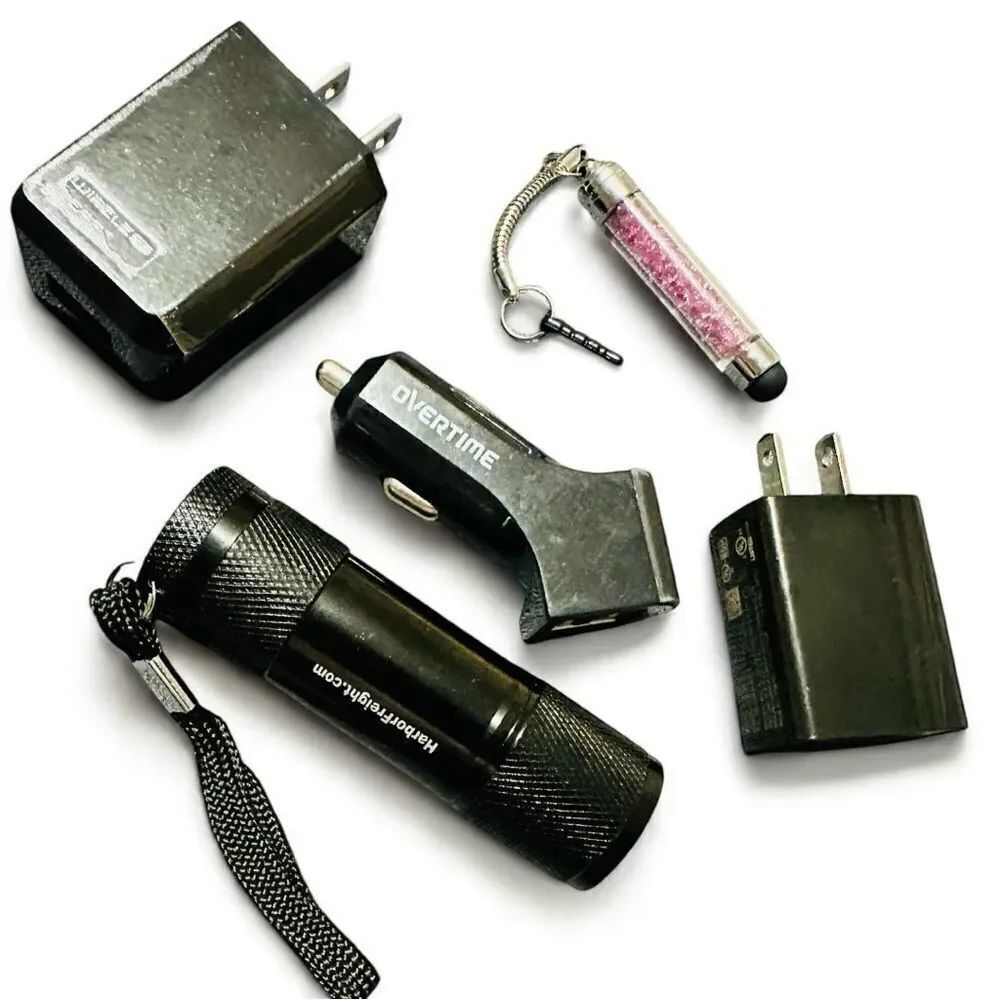 Electronics Gadget Lot –Flashlight, Dual USB Car & Wall Chargers+Stylus Keychain